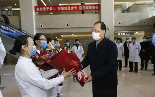 毛偉明董事長到北京電力醫(yī)院、白廣路辦公區(qū)檢查疫情防控工作并開展調(diào)研