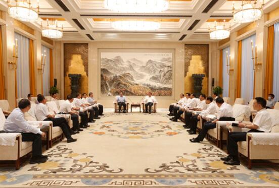 湖北省委書記應勇、省長王曉東會見國家電網(wǎng)董事長、黨組書記毛偉明