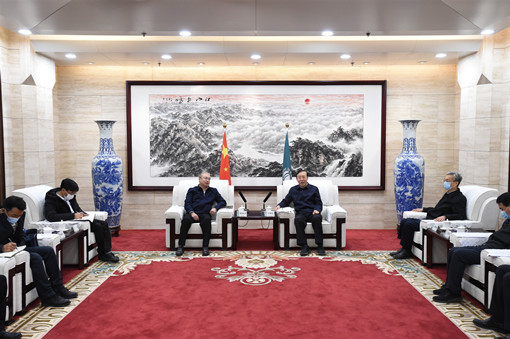 國家電網公司總經理、黨組副書記辛保安會見西藏自治區(qū)副主席張永澤