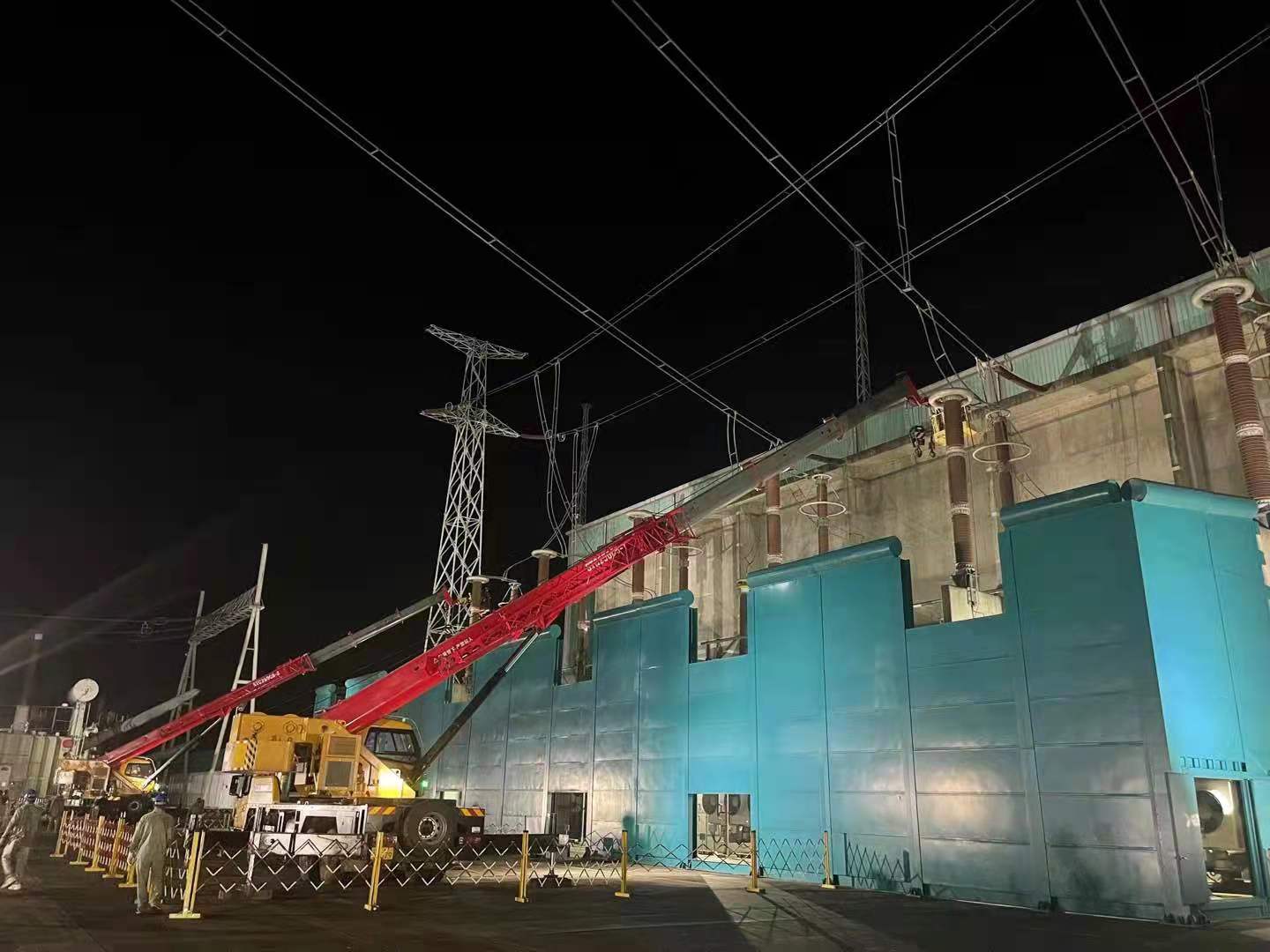 鄂電“鐵軍”：30個小時晝夜搶修作業(yè)，守護西電東送電網(wǎng)大動脈