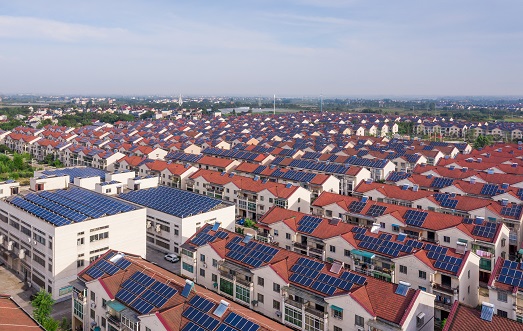 【兩會】南存輝委員：建議戶用光伏電力納入綠電、綠證、碳排放權(quán)交易市場