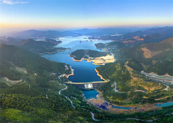 華電福建公司不負(fù)春光趕秋實，“雙碳”路上奮楫行