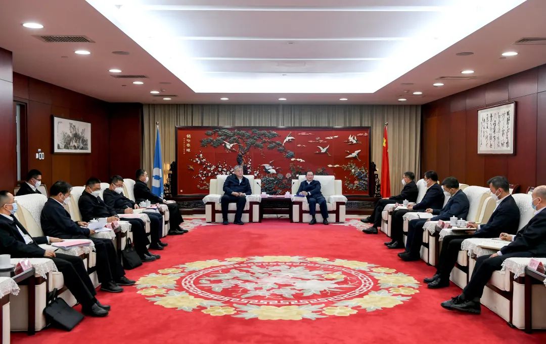 中國華電黨組書記、董事長江毅會見國家能源集團(tuán)黨組書記、董事長劉國躍