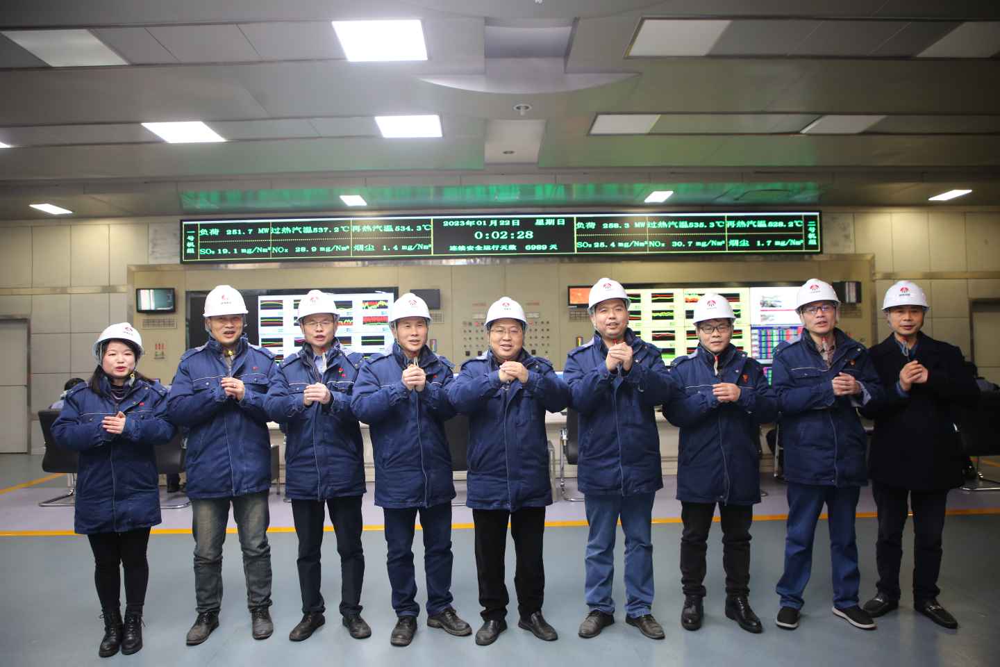 陜煤石電除夕慰問(wèn)送溫暖，崗位堅(jiān)守幸?！巴谩保╰oo）