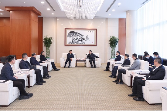 鄧建玲會(huì)見福建省政協(xié)副主席、漳州市委書記張國旺