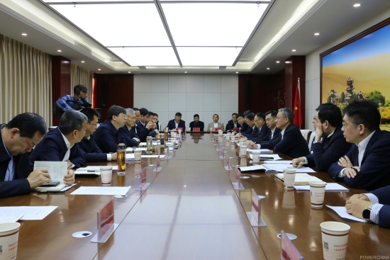 中國電建黨委副書記、總經(jīng)理王斌與酒泉市主要領(lǐng)導(dǎo)會(huì)談