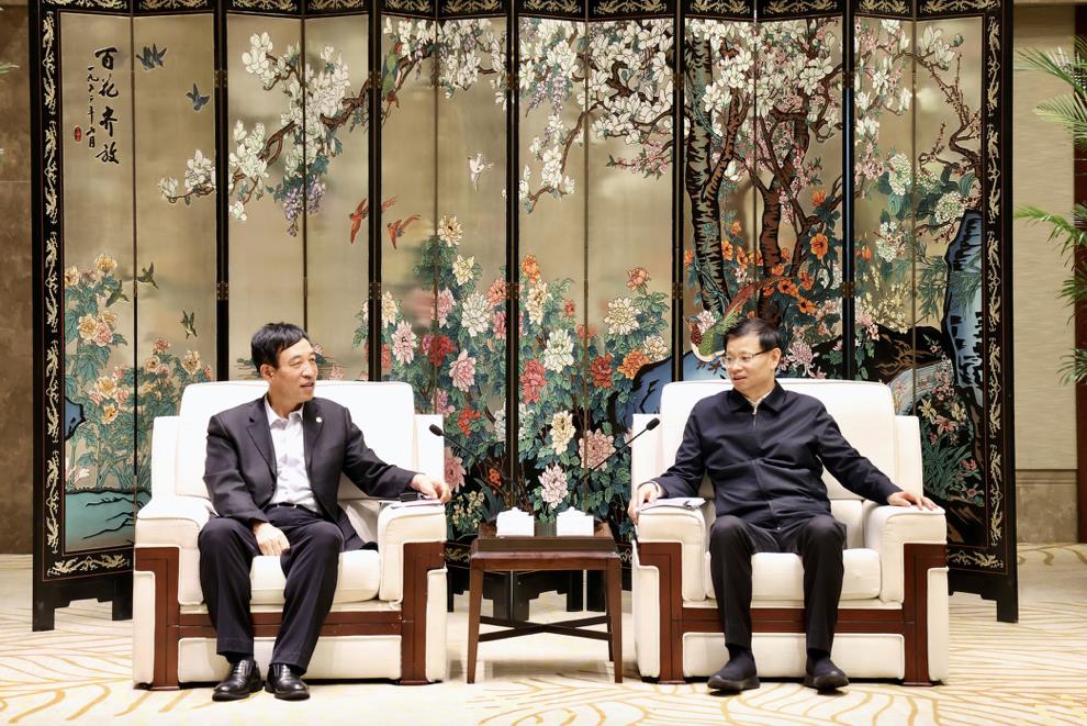 中國能建黨委副書記、總經(jīng)理孫洪水拜會(huì)江蘇省省長許昆林