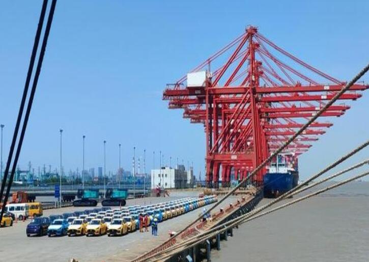從上?？诎犊粗袊?guó)新能源汽車(chē)出海按下“加速鍵”