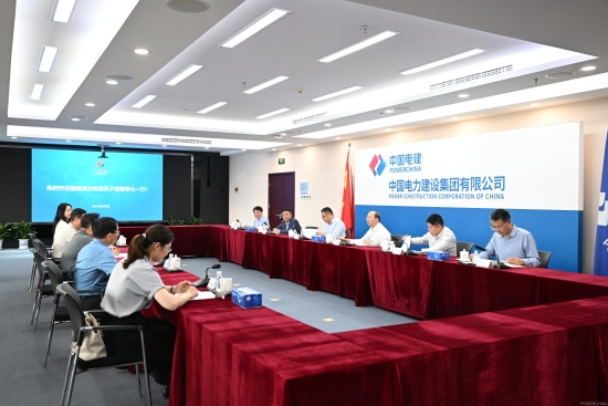 中國電建黨委常委、副總經(jīng)理徐鵬程與漳龍集團黨委書記、董事長吳子毅會談