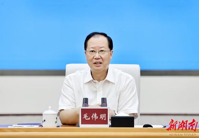 湖南省委副書(shū)記、省長(zhǎng)毛偉明與發(fā)電企業(yè)代表座談：強(qiáng)化擔(dān)當(dāng) 滿(mǎn)發(fā)穩(wěn)發(fā)