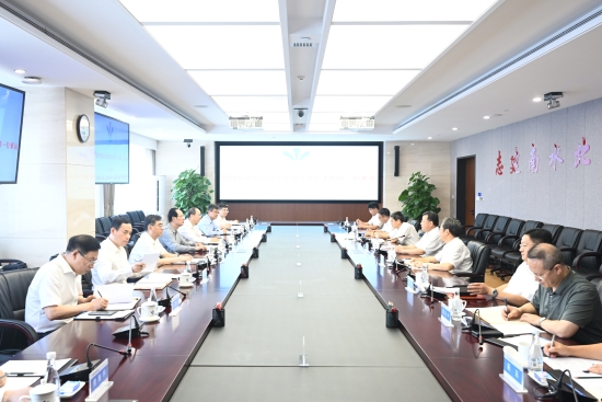 中國電建黨委書記、董事長丁焰章與中國南水北調(diào)集團(tuán)黨組書記、董事長蔣旭光會(huì)談