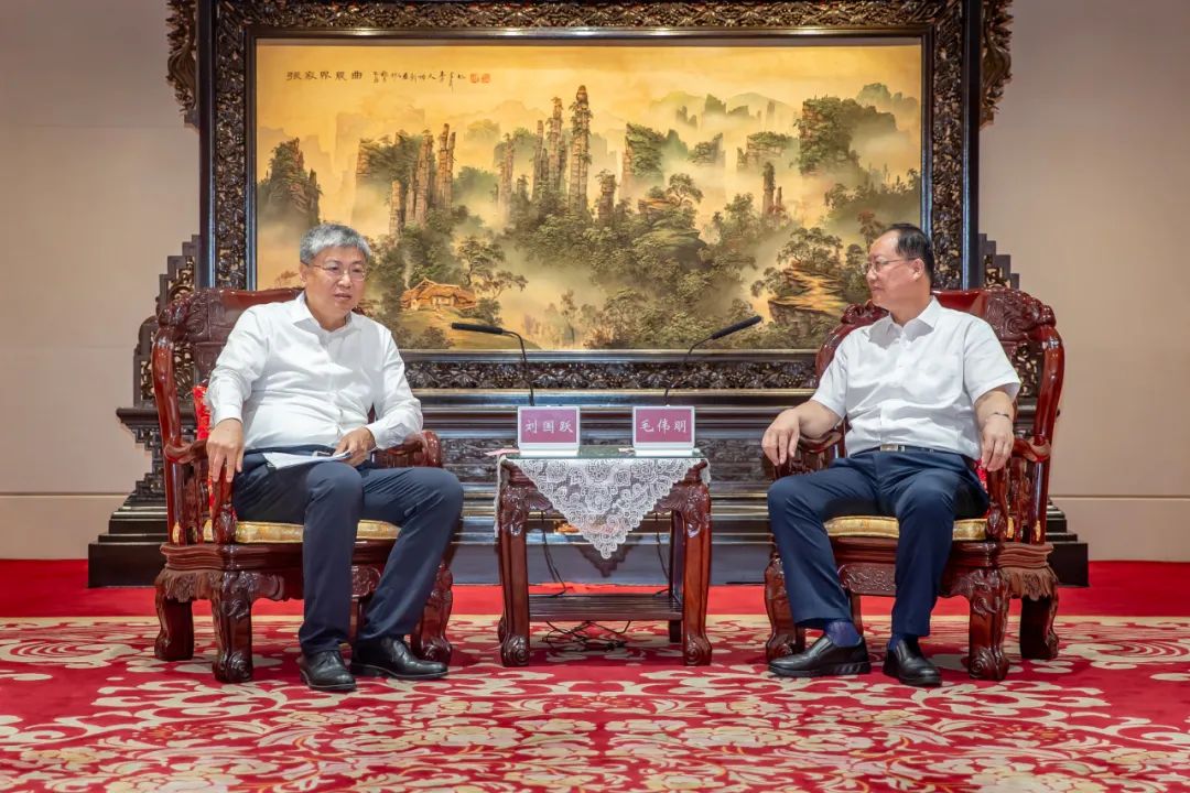 國(guó)家能源集團(tuán)黨組書記、董事長(zhǎng)劉國(guó)躍拜會(huì)湖南省委副書記、省長(zhǎng)毛偉明