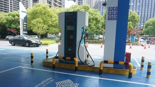 加快培育氫燃料電池汽車產(chǎn)業(yè)，浙江超前布局加氫站建設(shè)