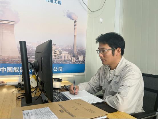 劉明明：深深扎根，在實(shí)踐沃土中書寫青春篇章