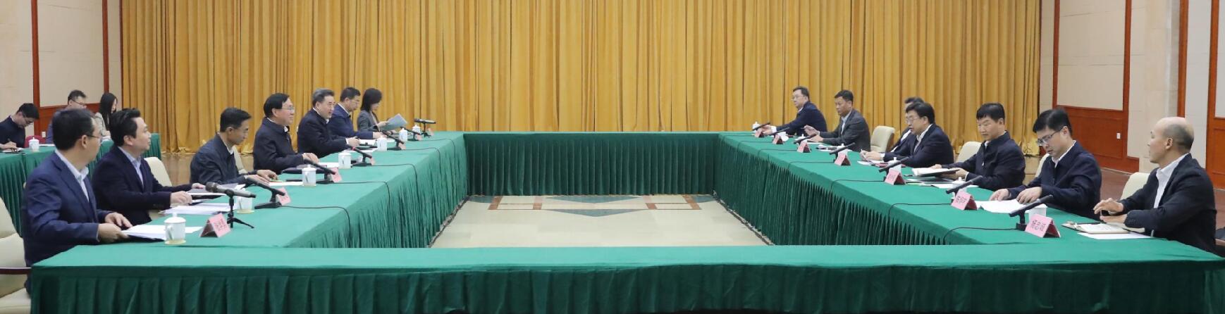 國資委黨委書記、主任張玉卓會見海南省委省政府主要負責同志