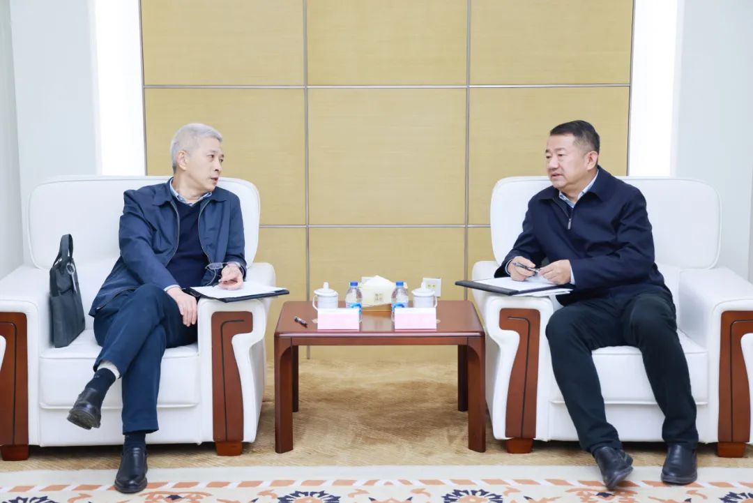 中國一重集團(tuán)黨委書記、董事長徐鵬一行拜訪大唐環(huán)境黨委書記、董事長朱利明