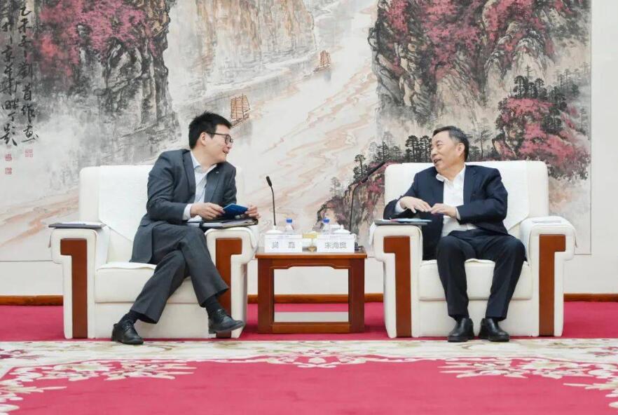 中國能建黨委書記、董事長宋海良與上海電氣集團(tuán)黨委書記、董事長吳磊會(huì)談