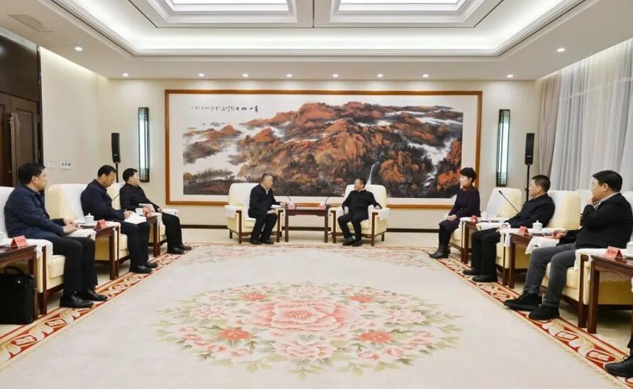 三峽集團(tuán)董事長、黨組書記雷鳴山拜會(huì)內(nèi)蒙古自治區(qū)黨委書記孫紹騁、自治區(qū)主席王莉霞