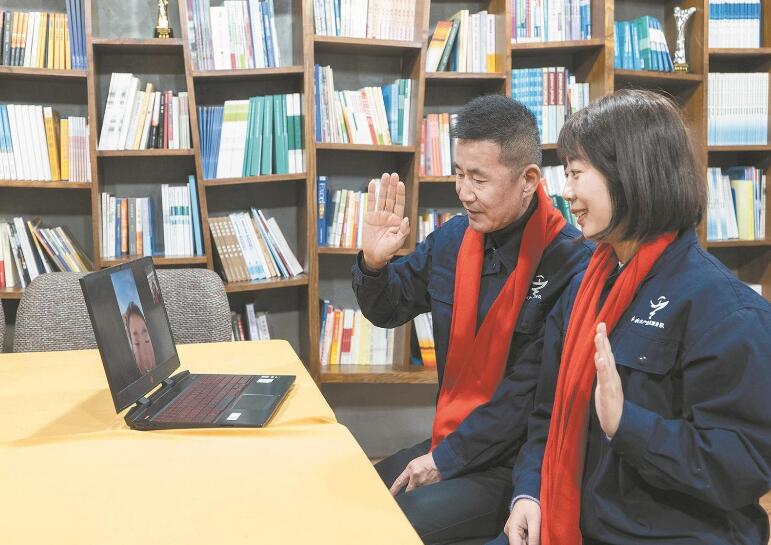 紅船精神代代傳 優(yōu)化服務(wù)促發(fā)展——記“國網(wǎng)楷?！眹译娋W(wǎng)浙江電力(嘉興)紅船共產(chǎn)黨員服務(wù)隊(duì)