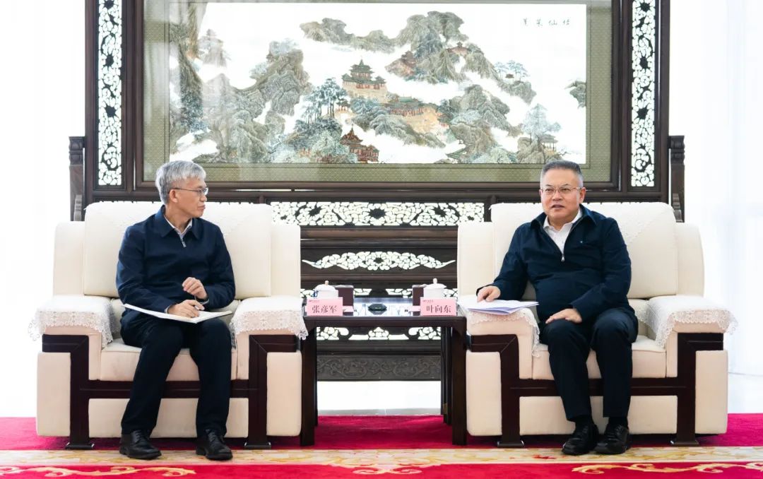 華電集團(tuán)黨組副書記、董事、總經(jīng)理葉向東會(huì)見東方電氣董事、總經(jīng)理、黨組副書記張彥軍