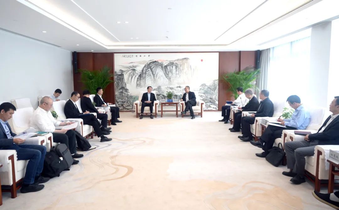 中國電建黨委副書記、總經(jīng)理王斌與深圳環(huán)境水