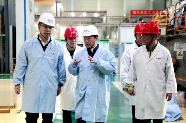 中國電氣裝備黨委書記、董事長李洪鳳赴浙江盛達、恒馳電氣、西電常變、常州東智調(diào)研